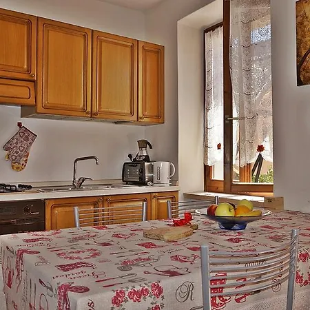 Antica Corte Albisano Torri Del Benaco